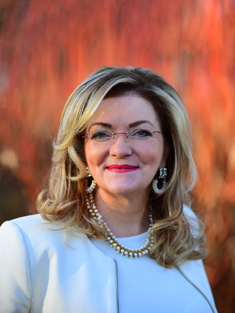Dr Sandra Piesik